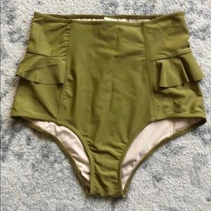 Small, Avocado ruffle side bottoms.